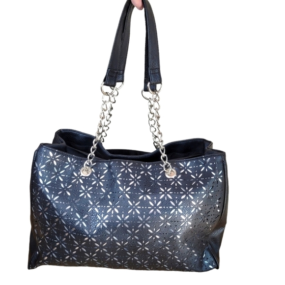Handbags - 𝅺Black And Silver Cut Out Shoulder Bag With Chain Details